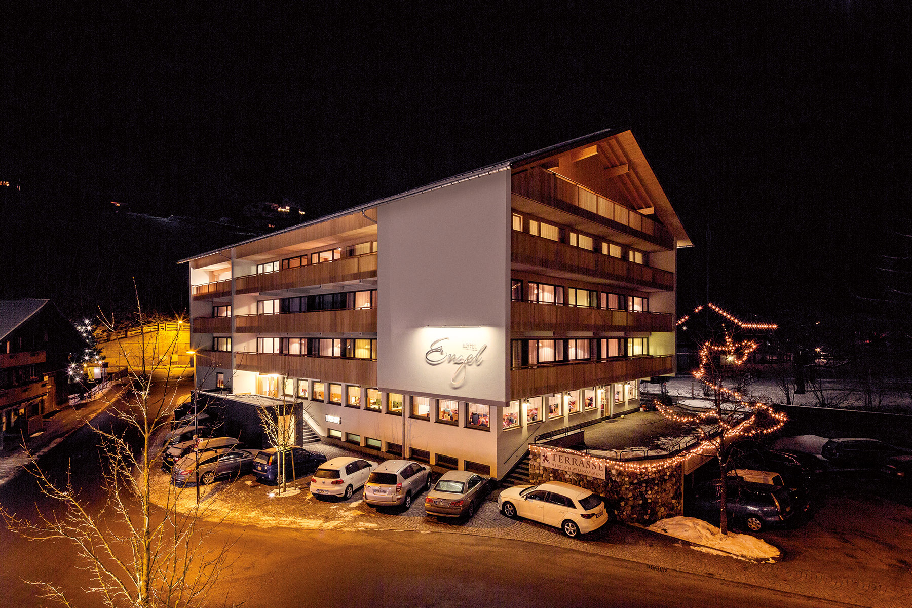 Unser Hotel Engel in Mellau bei Nacht